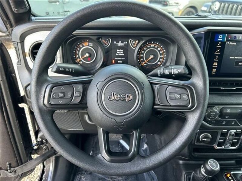 New 2026 Jeep Wrangler 4-door SportImage 17