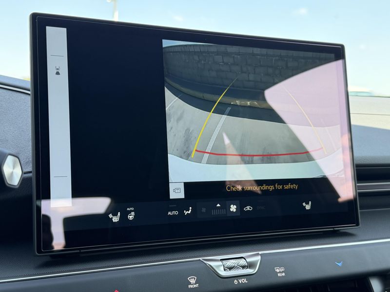 New 2026 Lexus ES 350e PremiumImage 30