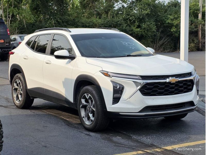 Used 2024 Chevrolet Trax LT