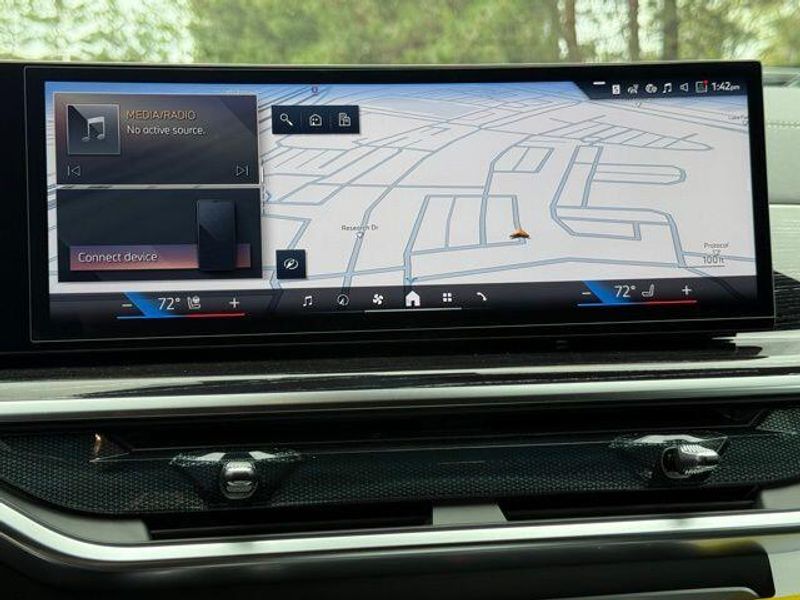 New 2026 BMW X7 xDrive40iImage 25