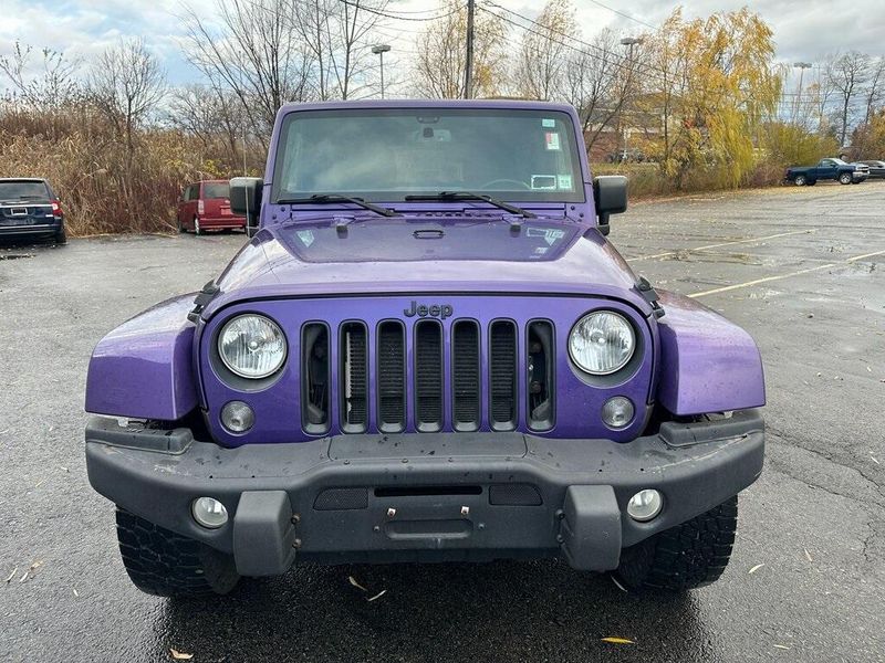 2016 Jeep Wrangler Unlimited Sahara photo 4