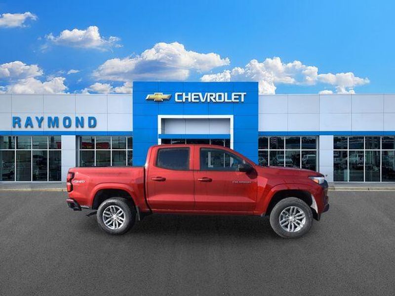 New 2026 Chevrolet Colorado LTImage 2