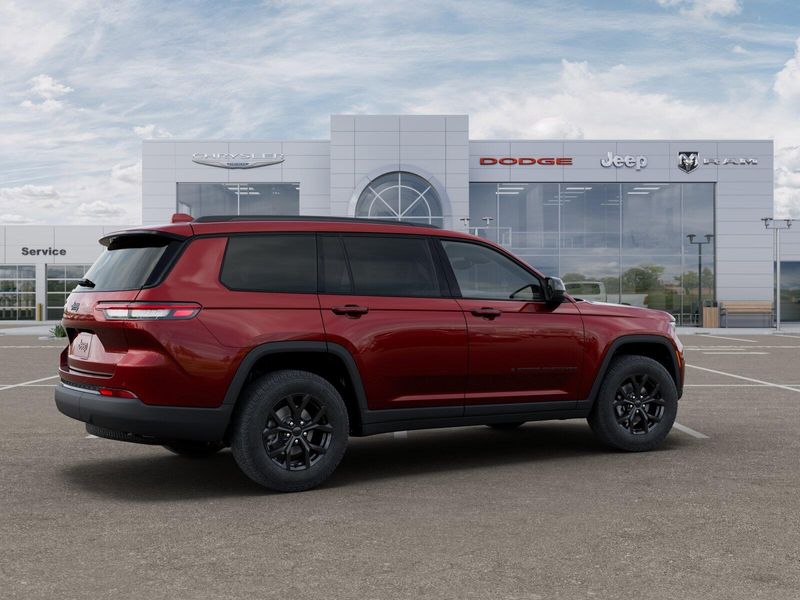 New 2025 Jeep Grand Cherokee L Altitude 4x4Image 37