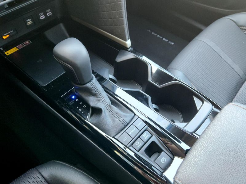 Used 2025 Toyota Camry XLE