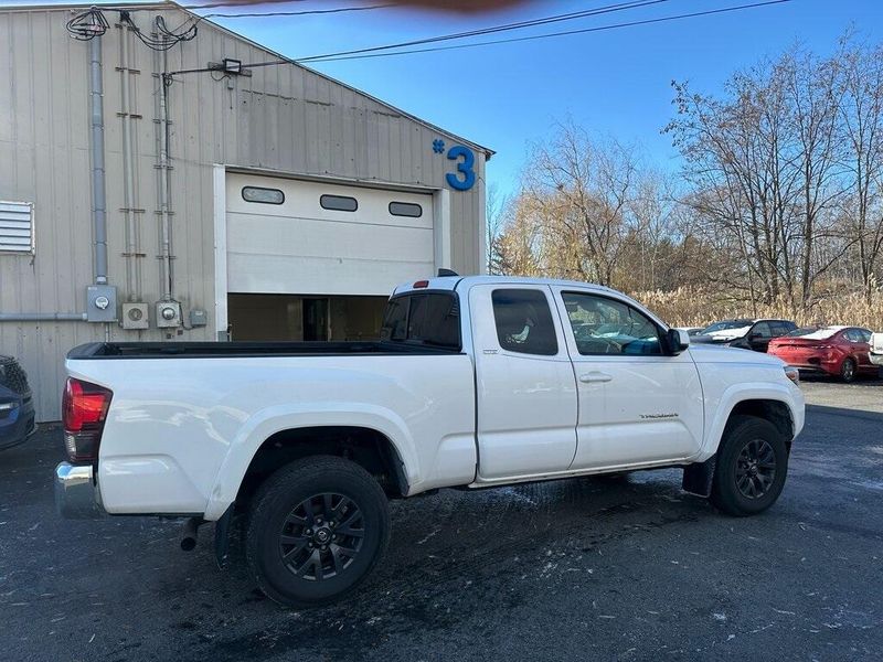 2022 Toyota Tacoma SRImage 10