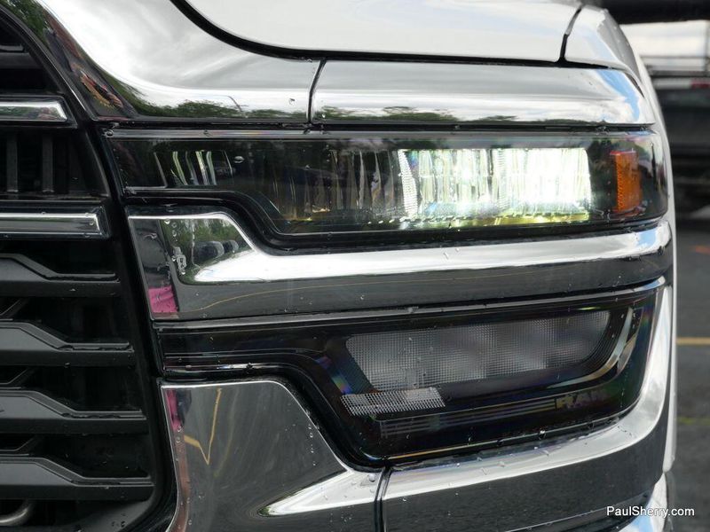 New 2025 RAM 2500 Big Horn Crew Cab 4x4 6'4' Box