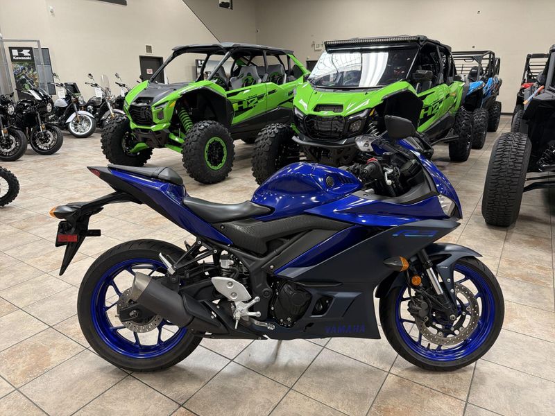 Used 2023 Yamaha YZF-R3 ABS Image 10