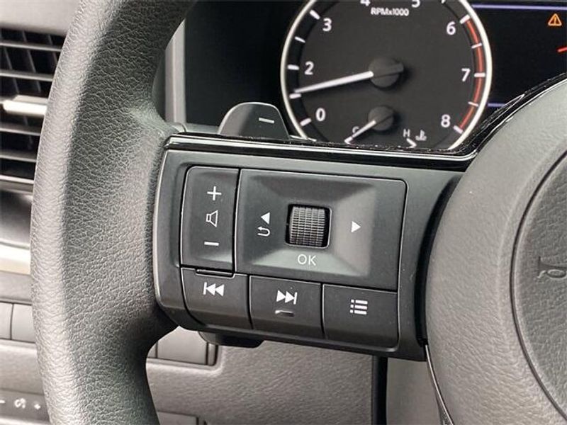 2021 Nissan Rogue SVImage 22