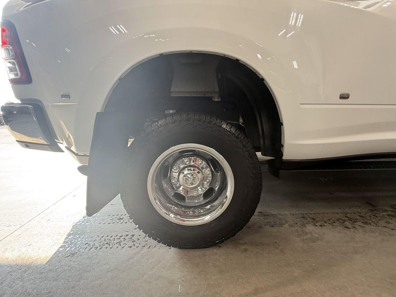Used 2023 RAM 3500 TradesmanImage 6