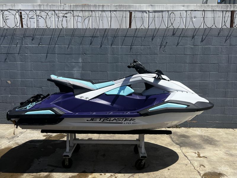 2025 Yamaha JETBLASTER LTD Image 12
