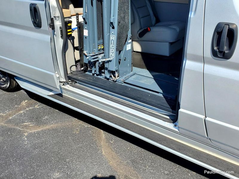 New 2026 RAM Promaster 2500 Slt+ Window Van High Roof 159' Wb