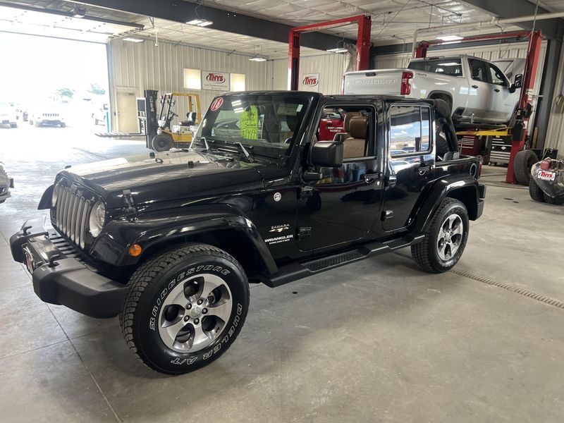 Used 2016 Jeep Wrangler Unlimited SaharaImage 40