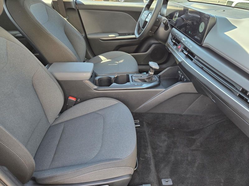 Used 2025 Kia K4 LXS FWD