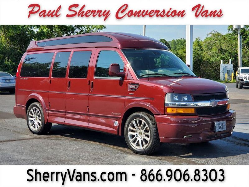 2024 Chevrolet Express Cargo Image 1