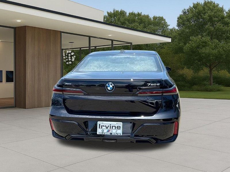 New 2026 BMW 7 Series 750e xDriveImage 9