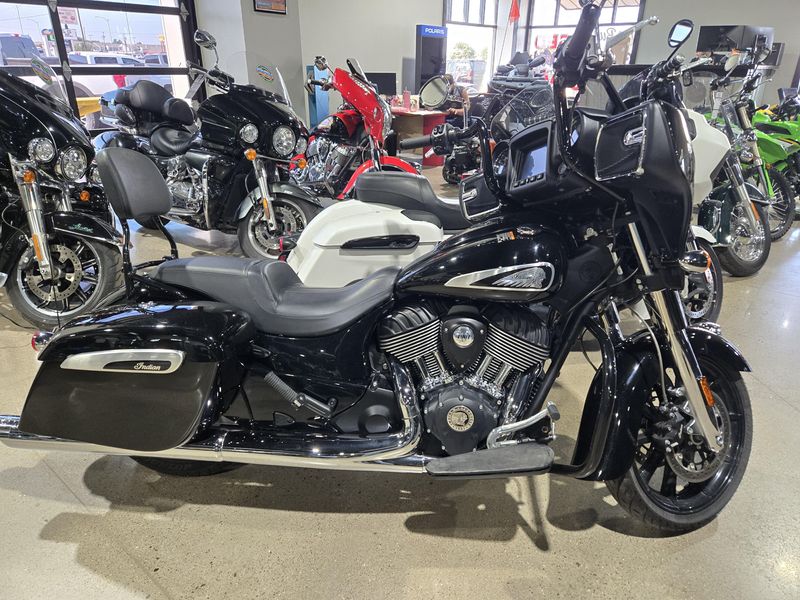 Used 2022 Indian Motorcycle CHIEFTAIN BLACK METALLIC 49ST BASE Image 2