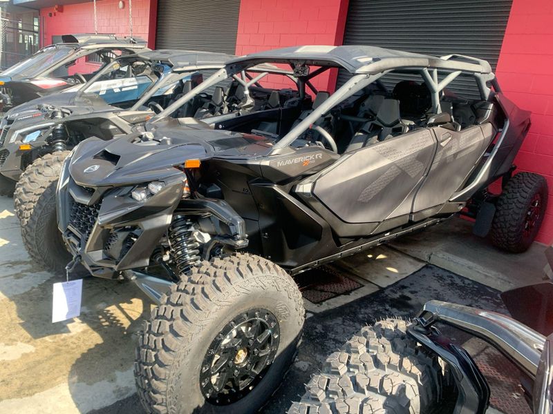 New 2025 Can-Am MAVERICK R MAX X RS 999T DCT Image 11