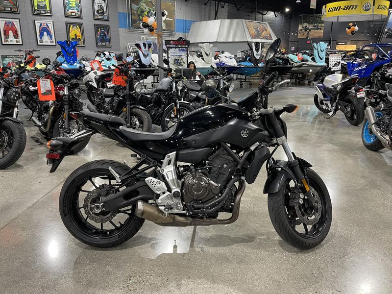 Used 2016 Yamaha FZ-07 Image 5