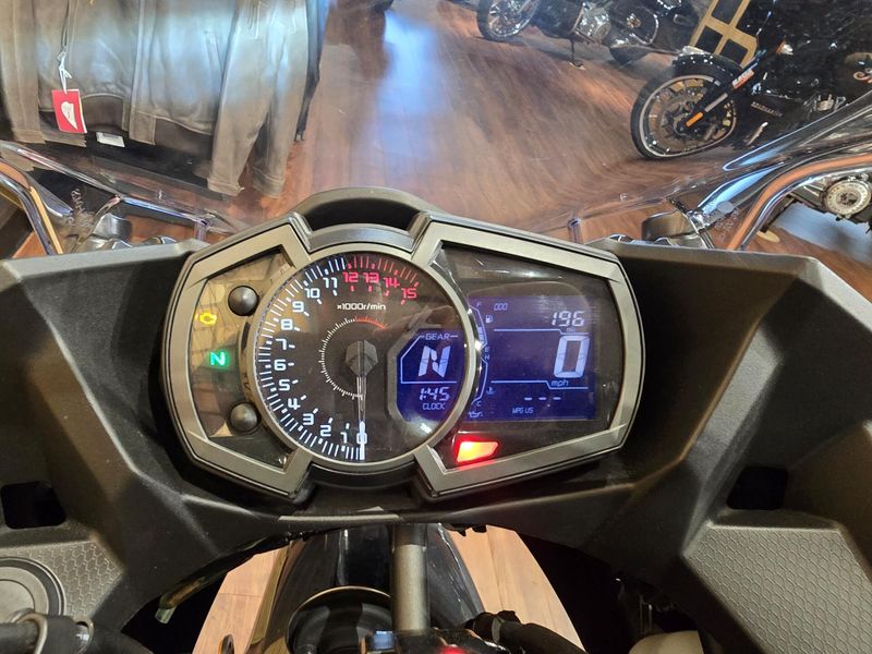 Used 2023 Kawasaki Ninja 400 Image 8
