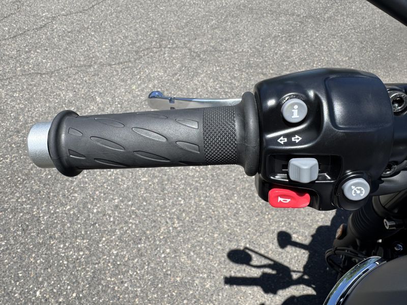 2025 Triumph Bonneville T120 BLACK - GRAPHITE - MATTE GRAPHITE - SALE PENDING 