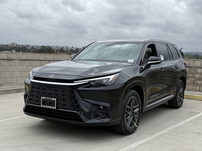 2025 Lexus TX Image 7