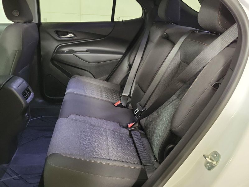 2022 Chevrolet Equinox LT photo 13