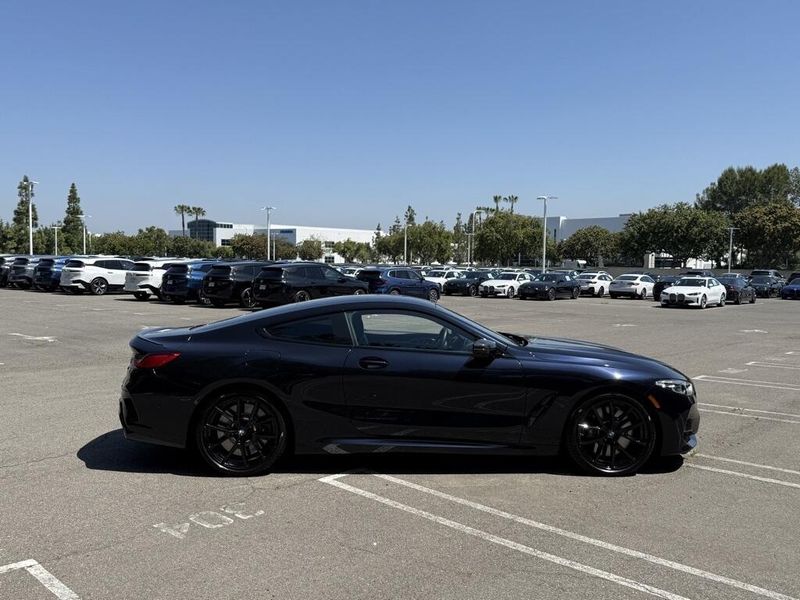 2022 BMW 8 Series M850i xDriveImage 5