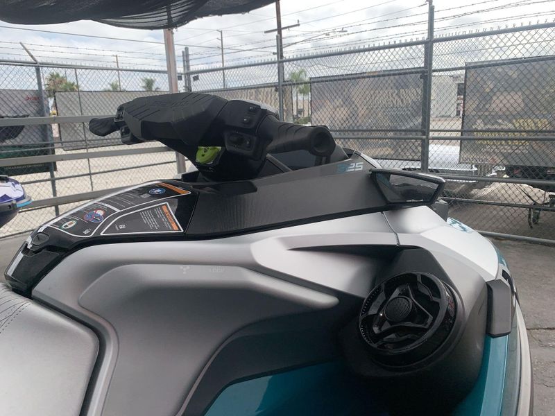 New 2025 Sea-Doo GTX LIMITED 325 (SOUND SYSTEM) Image 14