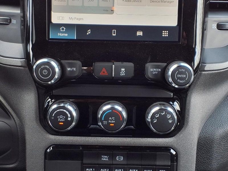 2026 Ram 3500 Tradesman photo 8