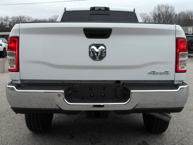 2024 RAM 2500 Tradesman Crew Cab 4x4 6