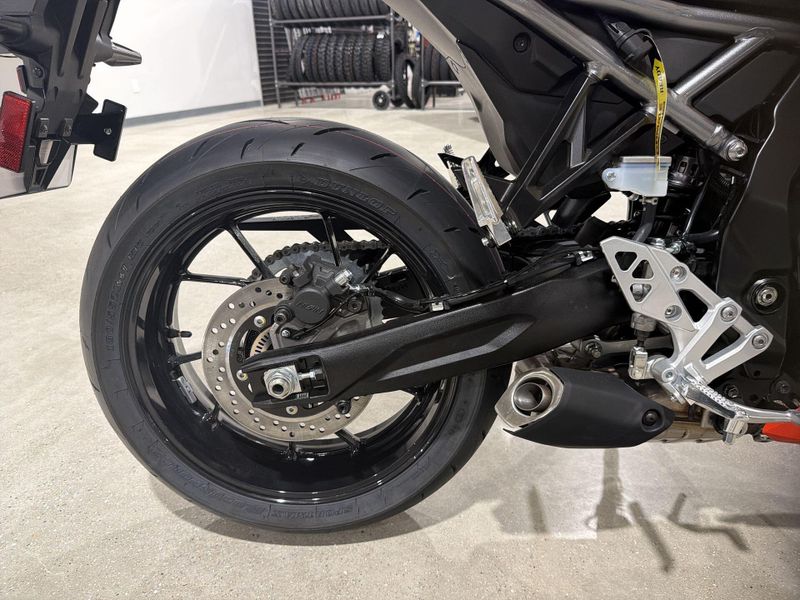 New 2026 Suzuki GSX-8R Image 21