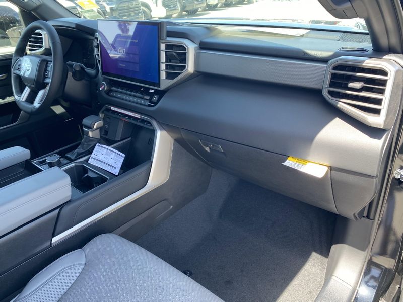 2025 Toyota Tundra LimitedImage 9