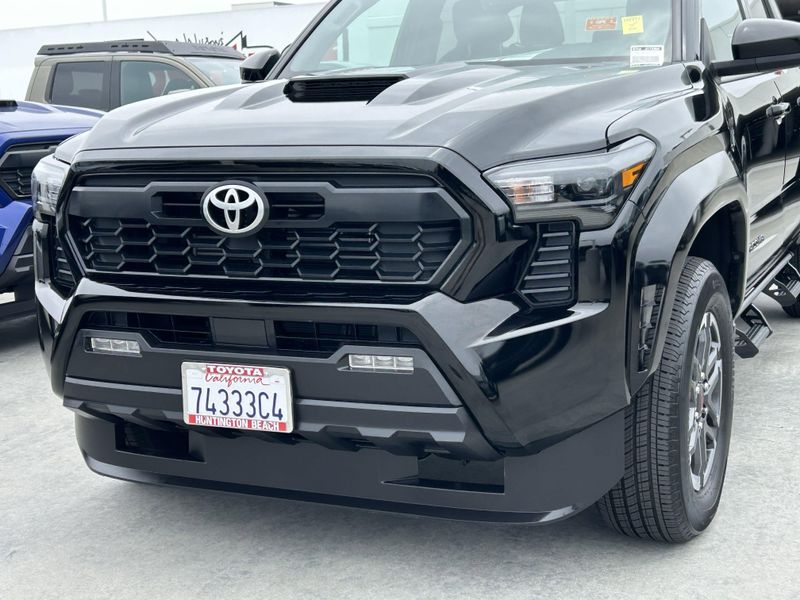 Used 2024 Toyota Tacoma TRD SportImage 7