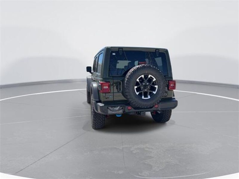 2024 Jeep Wrangler 4-door Rubicon 4xeImage 7