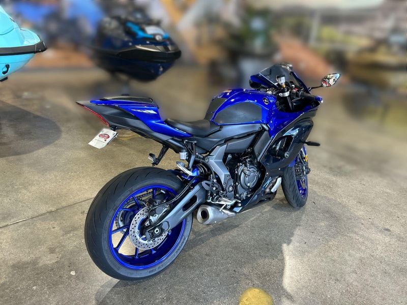 2024 Yamaha YZF-R7 Image 11