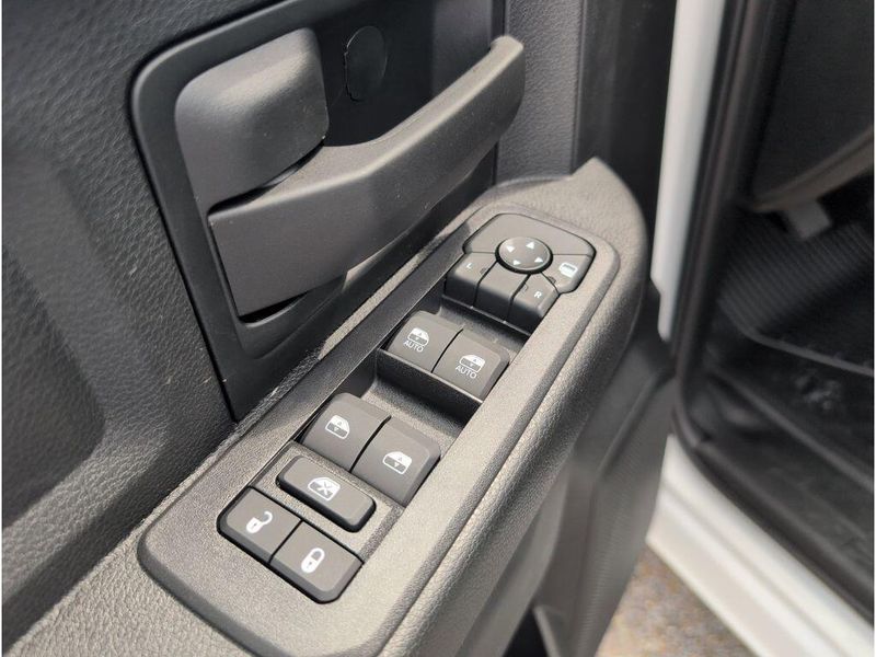 2025 RAM 4500 Tradesman Chassis Crew Cab 4x4 60