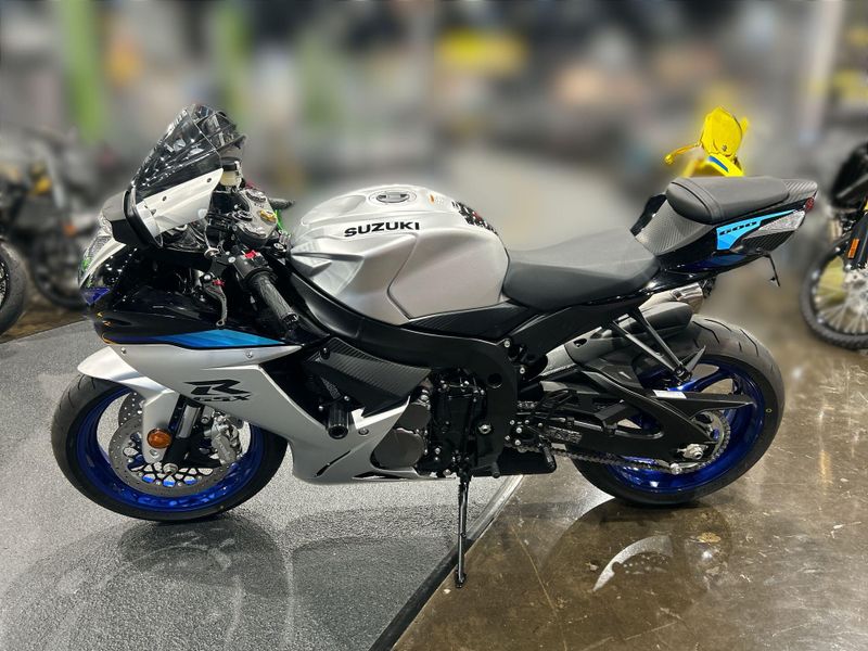 New 2026 Suzuki GSX-R600 Image 23