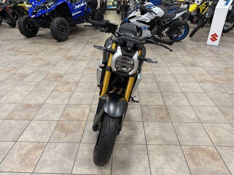 New 2026 Suzuki GSX-8T Image 12