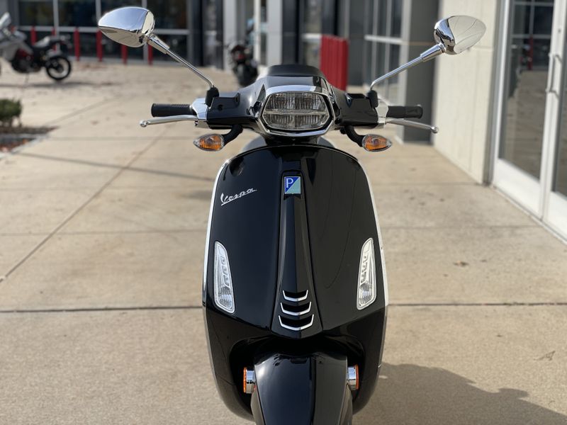 2023 Vespa SPRINT 150  in a Nero Deciso exterior color. Cross Country Powersports 732-491-2900 crosscountrypowersports.com 