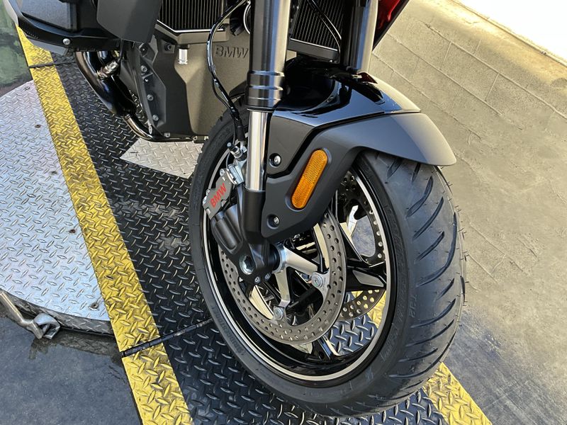 New 2026 BMW R 1300 R Image 9