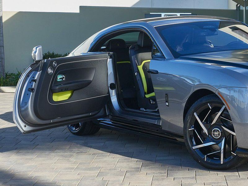 New 2026 Rolls-Royce Spectre Image 6