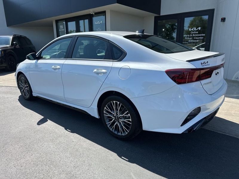 2024 Kia Forte GT-LineImage 7