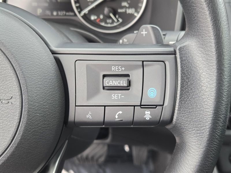 Used 2024 Nissan Rogue AWD SV