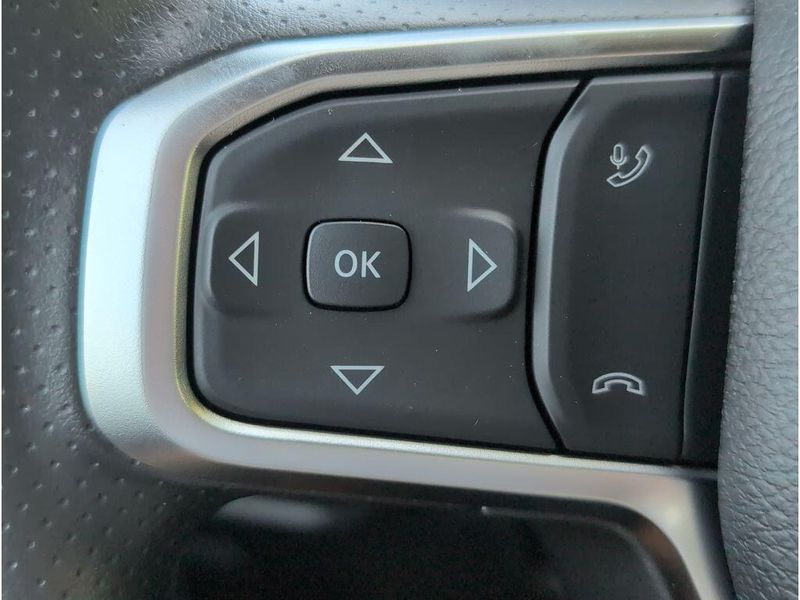 New 2026 RAM 1500 Express Crew Cab 4x4 5