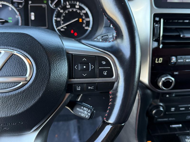 Used 2023 Lexus GX 460 PremiumImage 23