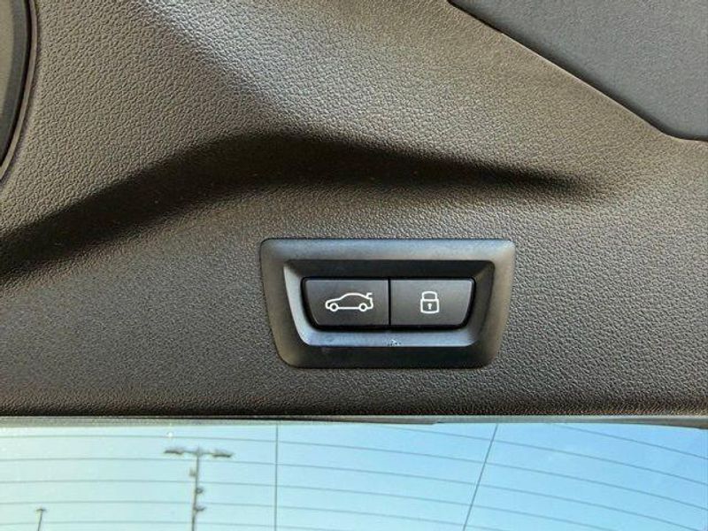 Used 2024 BMW X7 M60iImage 11