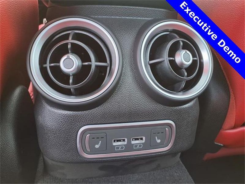 New 2025 Alfa Romeo Giulia VeloceImage 12