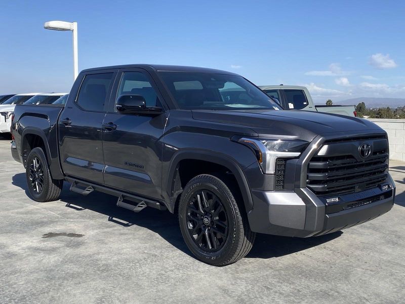 2025 Toyota Tundra Image 2