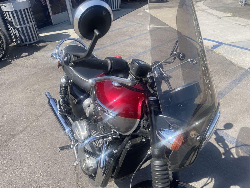 Used 2023 Triumph Bonneville T120 Image 17