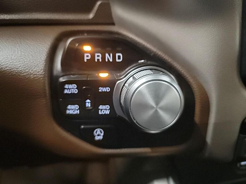 2021 Ram 1500 Laramie photo 18